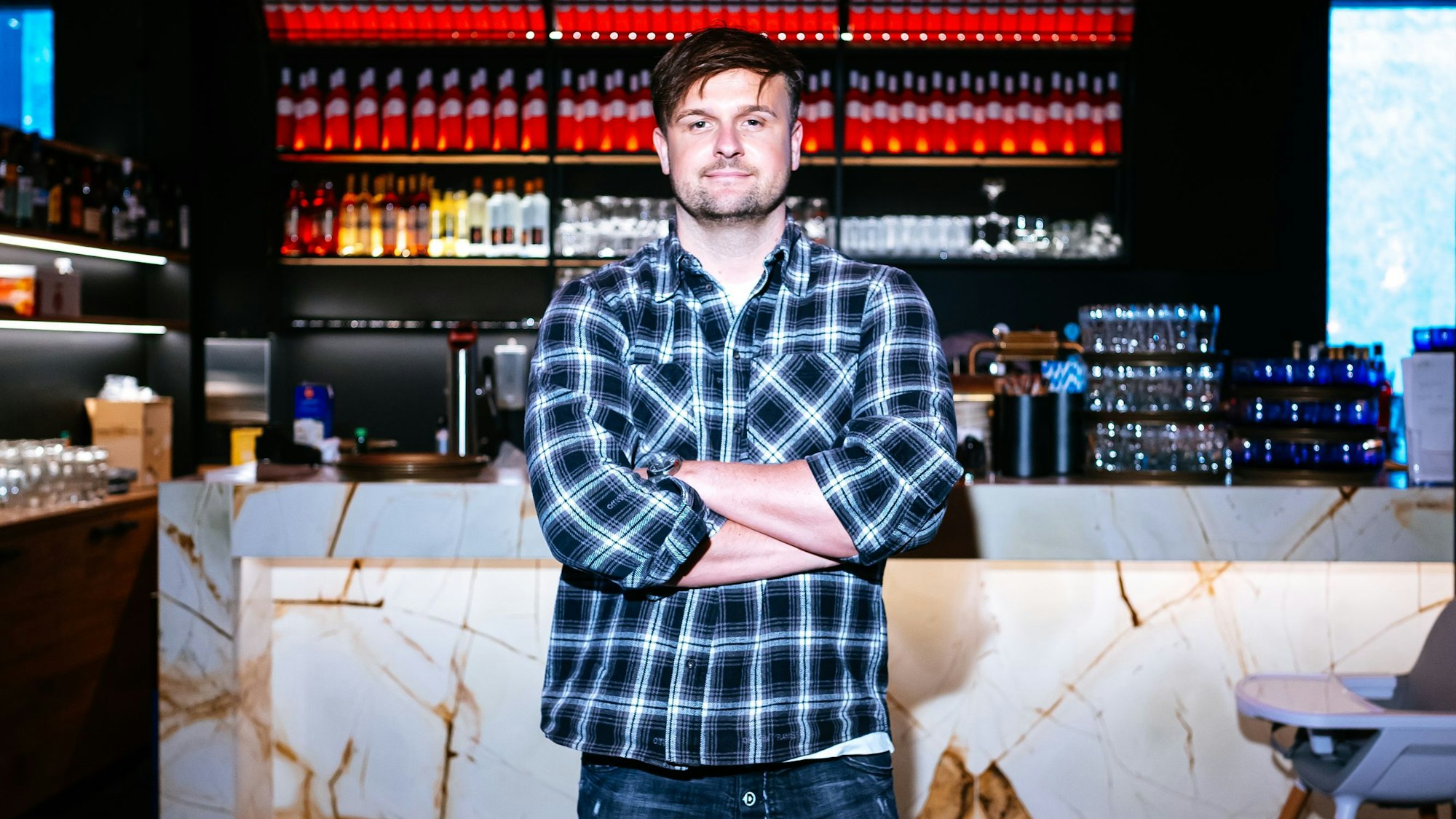 Gründer von „60 seconds to napoli“ Adrian Kuras in der neuen Kölner Filiale.