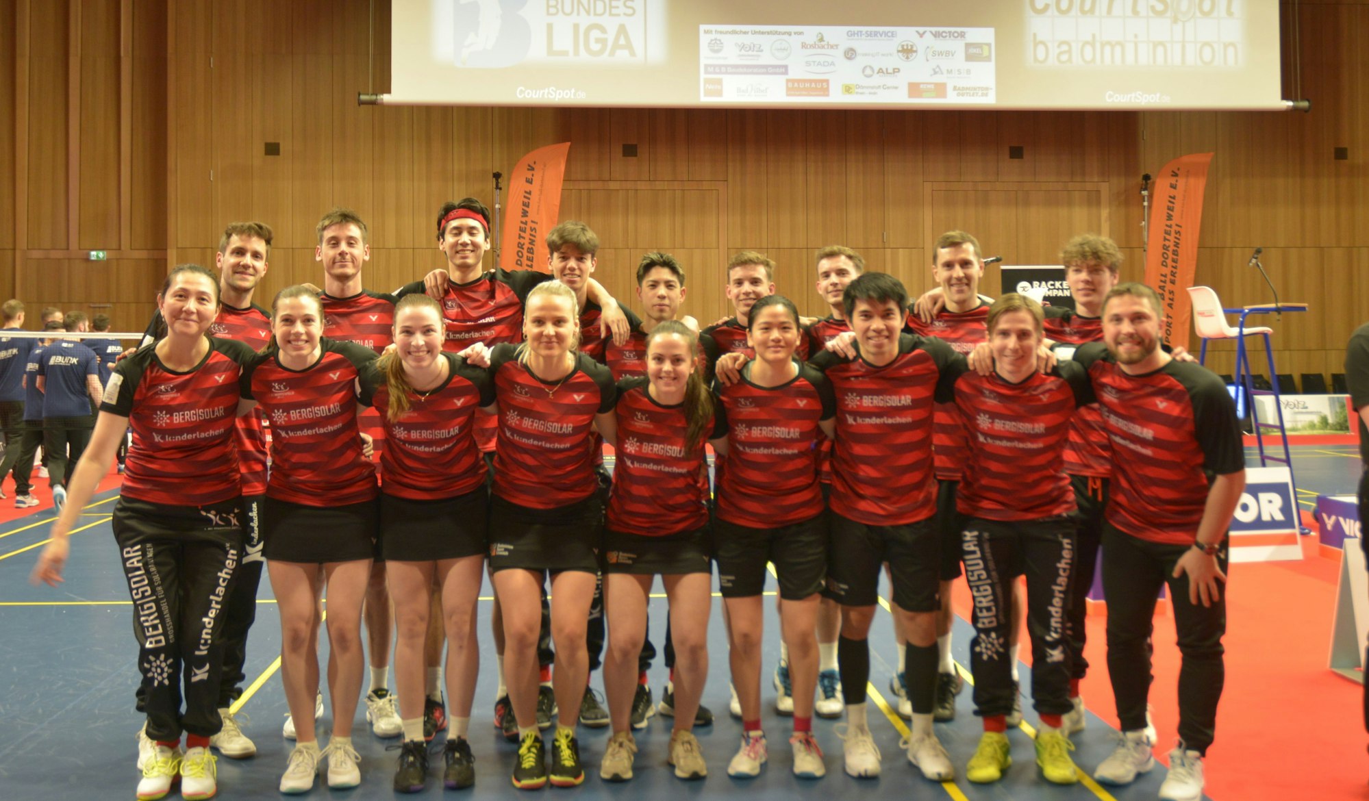 Im Rahmen der Final Four in Bad Vilbel zeichnete der Deutsche Badminton-Verband Mark Lamsfuß vom BC Wipperfeld als besten deutschen Spieler aus.
