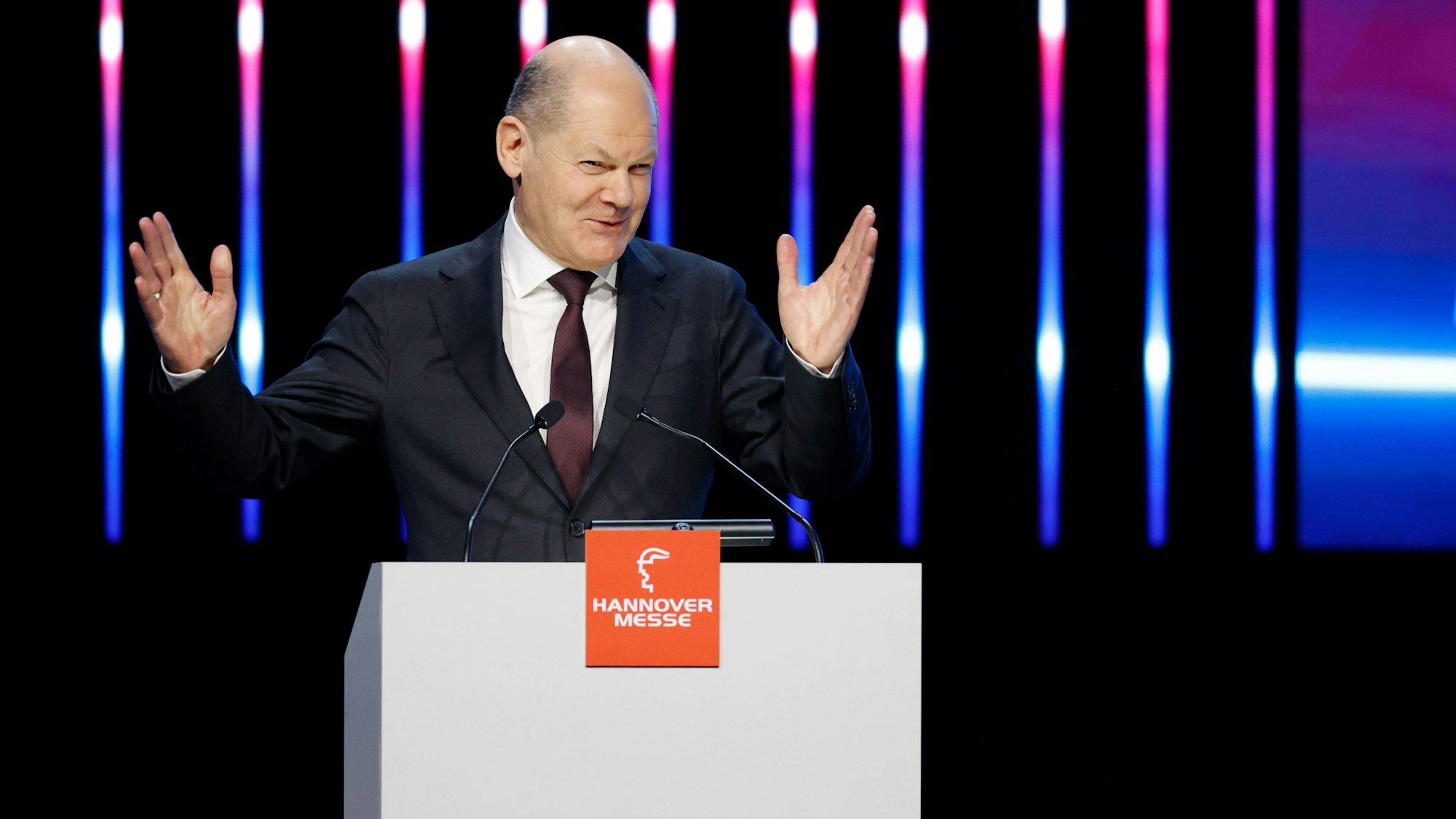 Bundeskanzler Olaf Scholz (SPD) spricht bei der Eröffnungsfeier der Hannover Messe im Hannover Congress Centrum (HCC).
