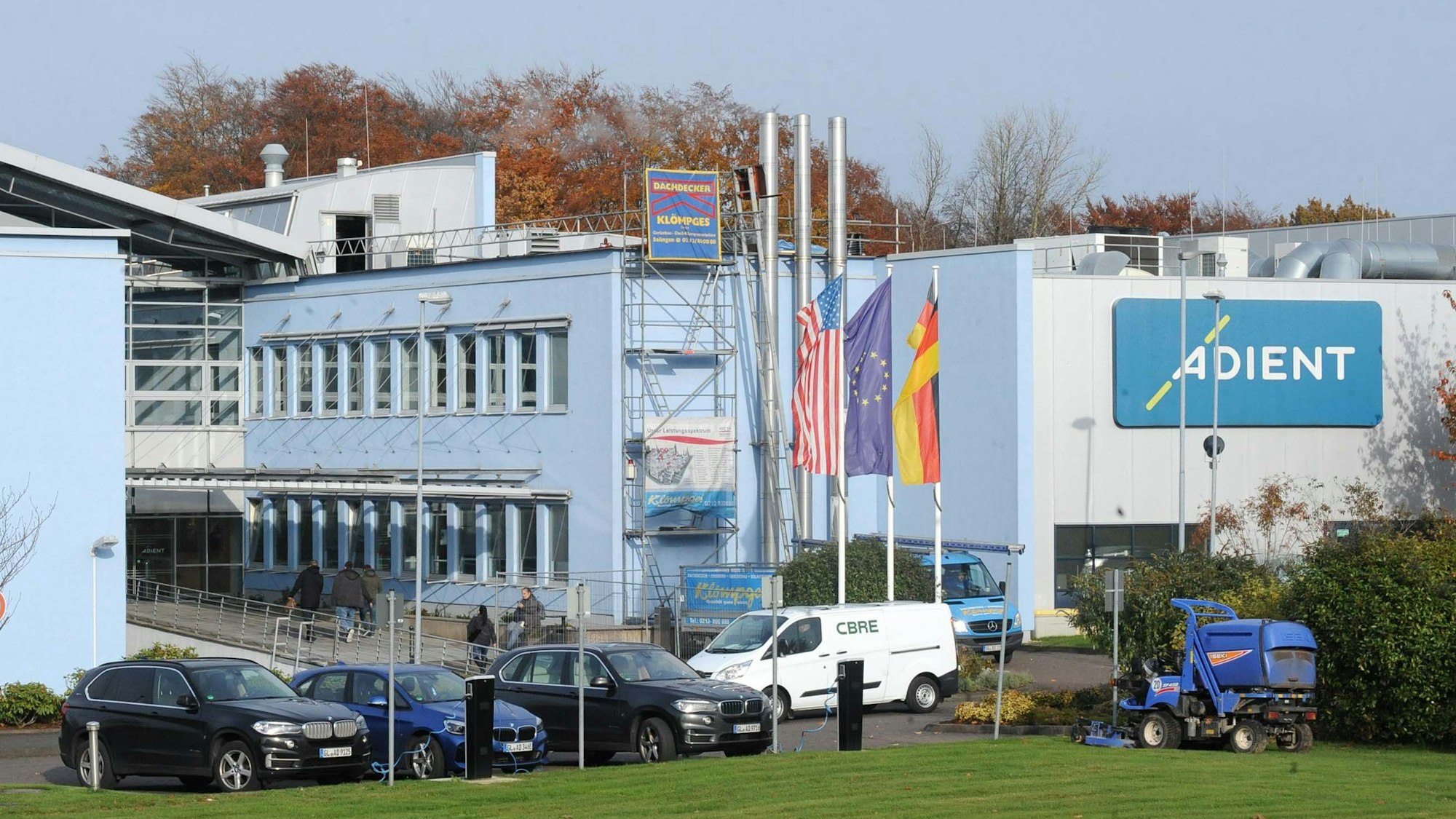 Blick auf das Adient-Werk in Burscheid