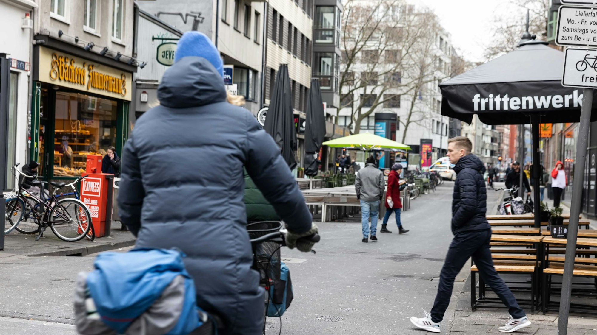 Blick in die Kölner Ehrenstraße.