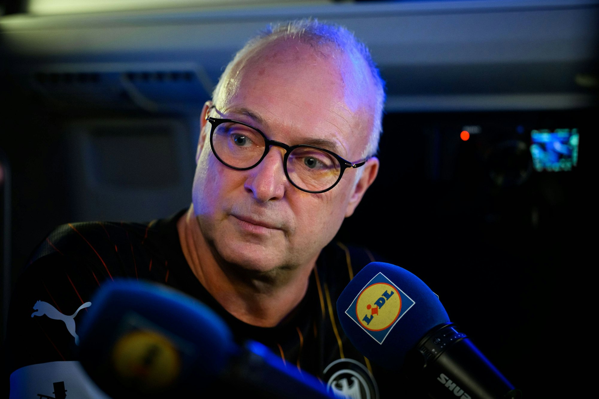 Frank Buschmann am Mikrofon