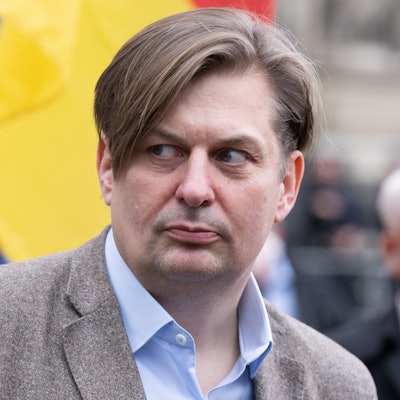 Maximilian Krah, AfD-Spitzenkandidat für die Europawahl, steht in der Kritik, nachdem ein enger Mitarbeiter am Dienstag festgenommen wurde. Jian G. soll für chinesische Nachrichtendienste spioniert haben, so die Vorwürfe. (Archivbild)