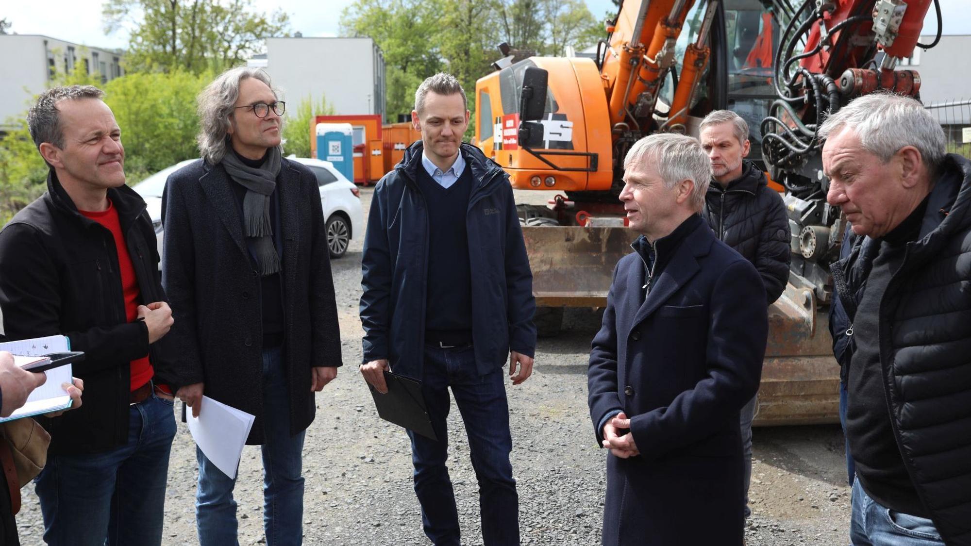 Die Verantwortlichen präsentierten das Baugebiet „Klinkerhöfe Rhöndorf“.