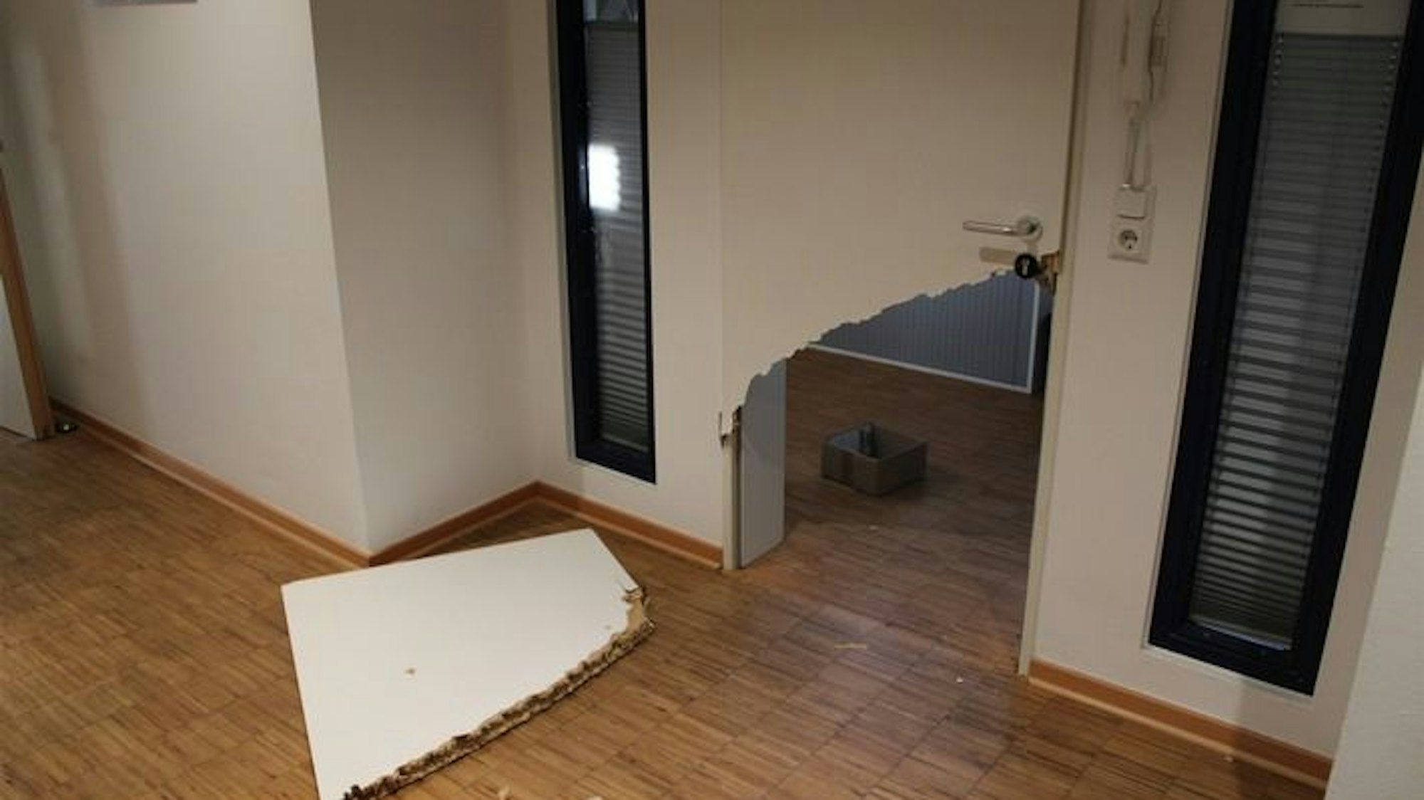 Die Spuren nach dem Einbruch in das Pastoralbüro.