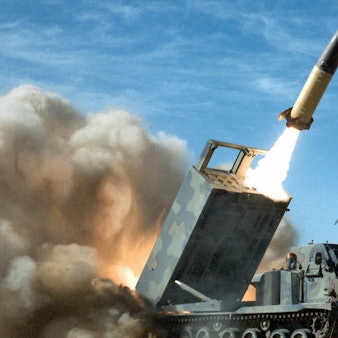 Eine ATACMS-Rakete wird bei einer Übung der US-Armee abgefeuert. Washington hat die Ukraine mit einer weitreichenden Variante des Raketensystem ausgestattet.