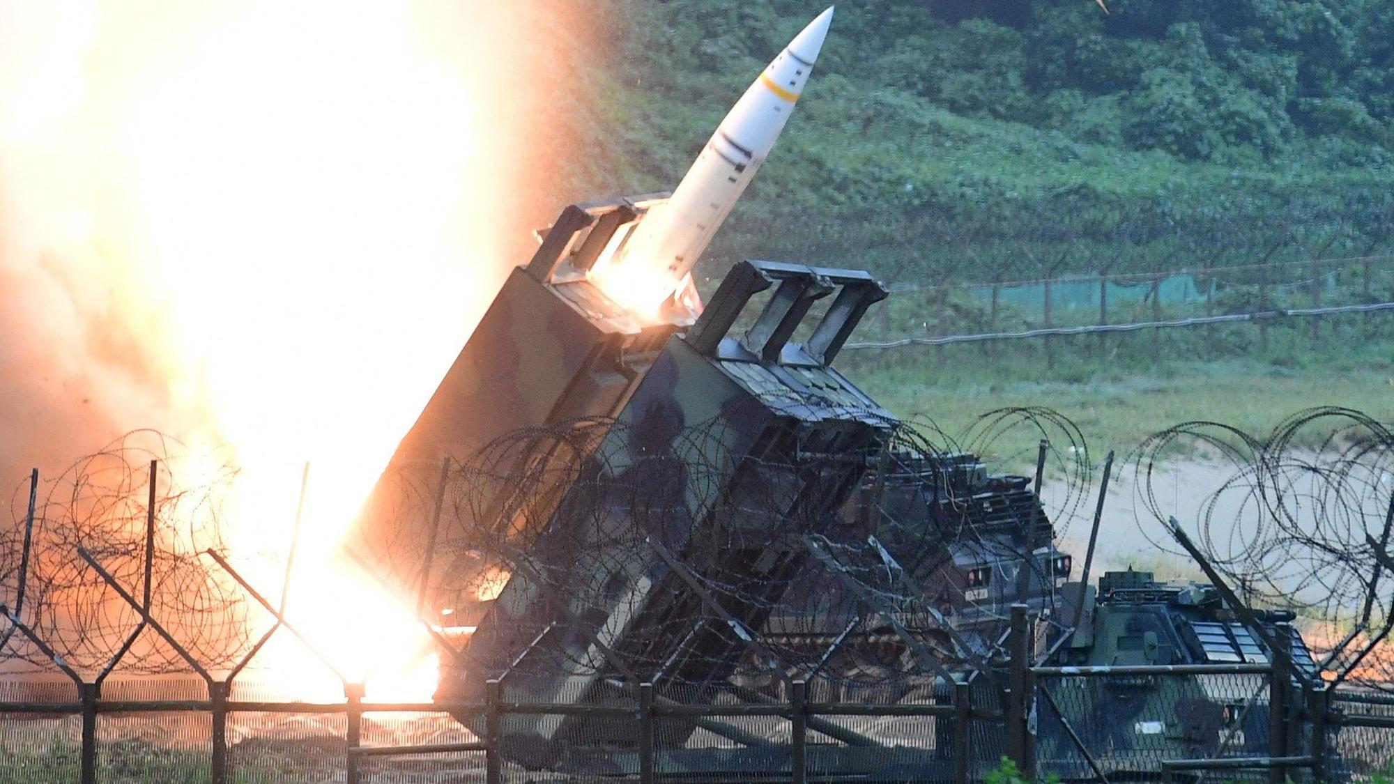 Die USA haben der Ukraine weitreichende ATACMS-Raketen geliefert. International steigt nun der Druck auf Bundeskanzler Olaf Scholz, auch Taurus-Marschflugkörper an die Ukraine zu liefern. (Archivbild)