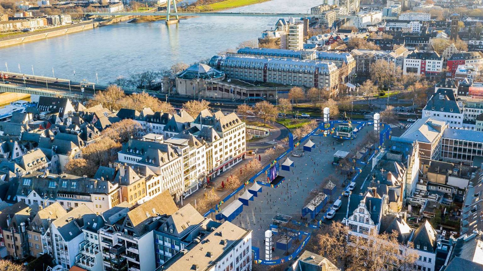 Die geplante Fan-Zone zur Fußball-Europameisterschaft auf dem Kölner Heumarkt.