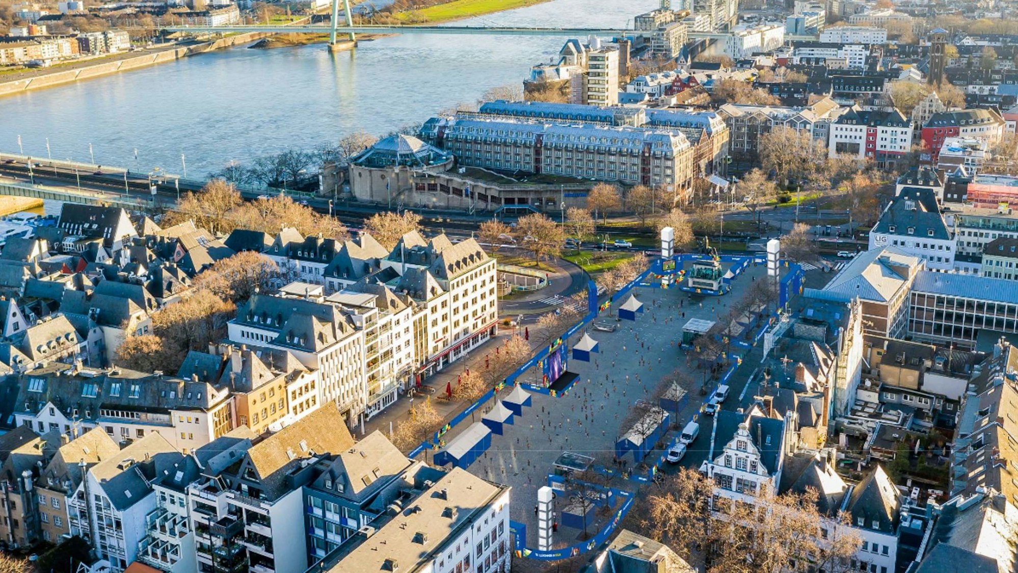 Die geplante Fan-Zone zur Fußball-Europameisterschaft auf dem Kölner Heumarkt.