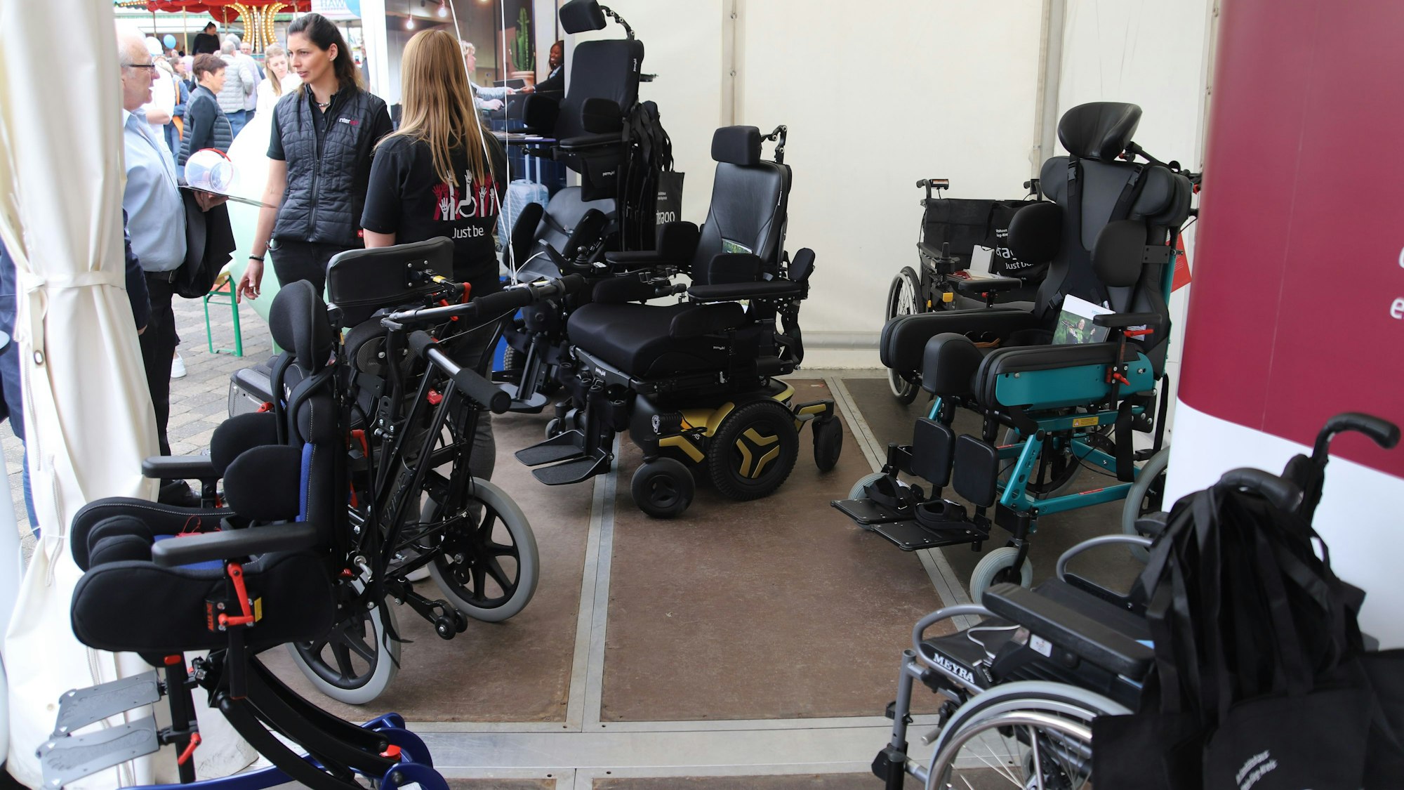 Die Firma interago bietet Mobilitätslösungen für schwer körperbehinderte Menschen an. Geschäftsführerin Janina Markwald-Jänicke ist Vorsitzende des Mitveranstalters Verein selbständiger Handwerker Eitorf.