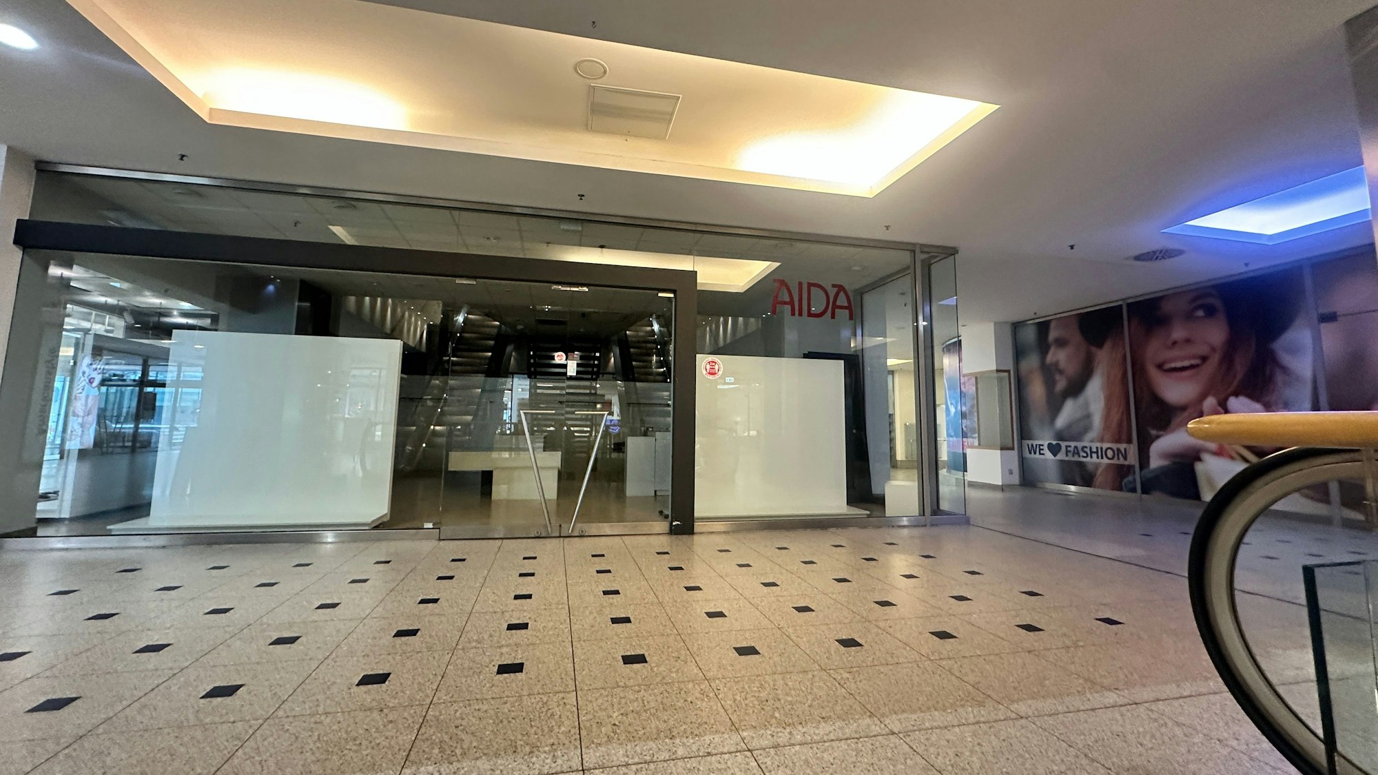 Ein großer Teil der Geschäfte im Sommershof stehen seit Jahren leer und zeugen von einem anderen Bild der Einkaufsattraktivität.