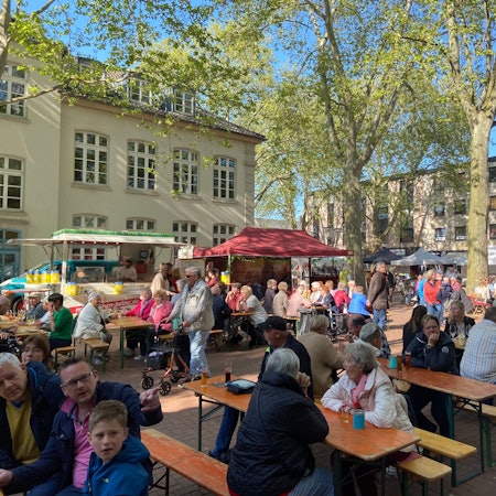 Auf dem Bild ist der Schlemmermarkt zu sehen.