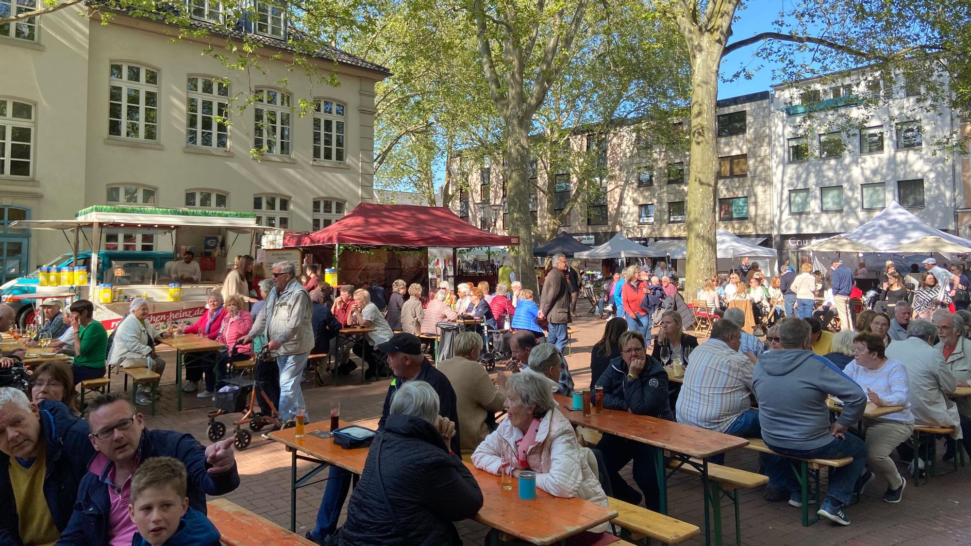 Auf dem Bild ist der Schlemmermarkt zu sehen.