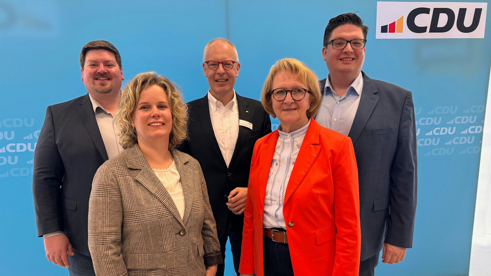 Der CDU-Kreisvorstand: Der Vorsitzende Dr. Hermann-Josef Tebroke (Mitte) mit seinen Stellvertretern Maurice Winter, Isabell Johann, Erika Gewehr und Christian Buchen (v.l.).