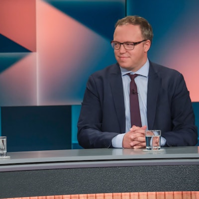 Sahra Wagenknecht (l.) und Mario Voigt diskutierten am Montagabend (29. April) bei „Hart aber fair“ über deutsche Leitkultur.
