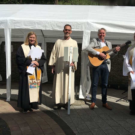 Christoph Schmitz-Hübsch (2. v.l.)