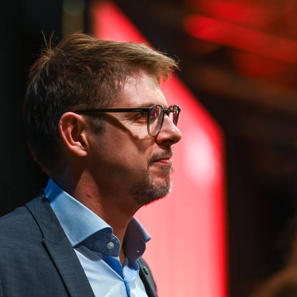Europaabgeordneter Matthias Ecke auf dem Landesparteitag der SPD Sachsen in Chemnitz. (Archivbild)
