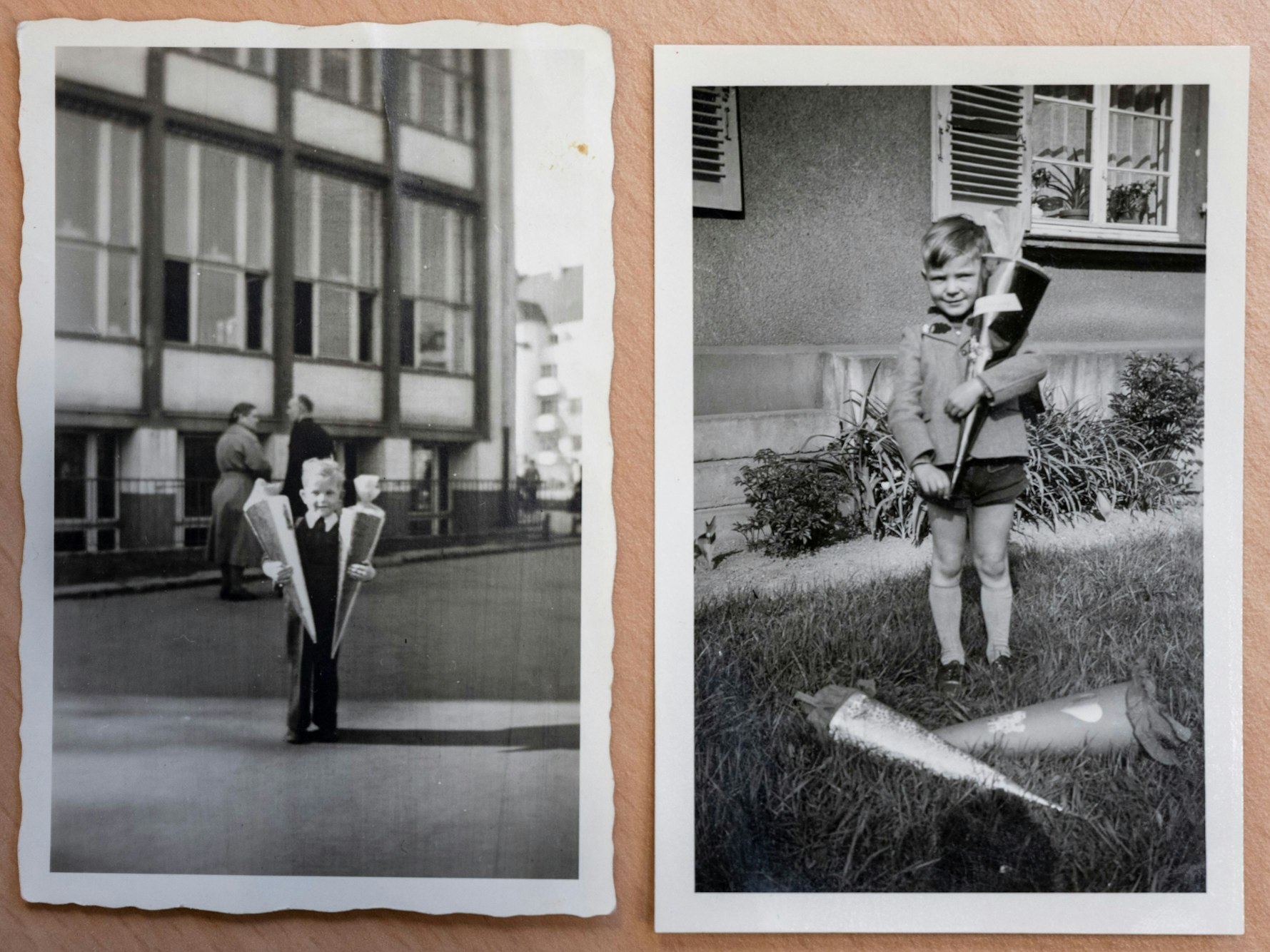 Schwarz-weiße Einschulungsfotos aus dem Jahr 1954