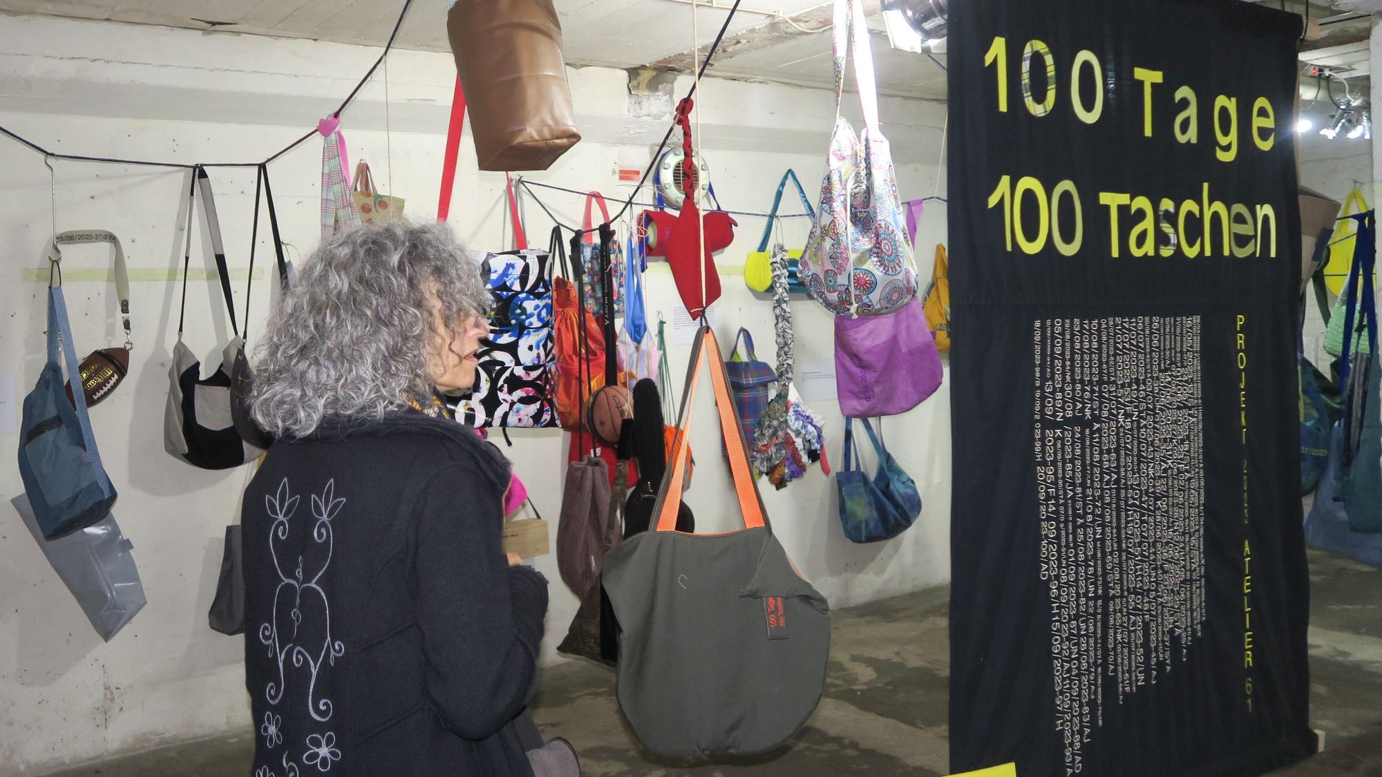 100 Tage – 100 Taschen: Eine Ausstellung der Kunstroute Ehrenfeld aus dem Jahr 2024 (Archivbild)