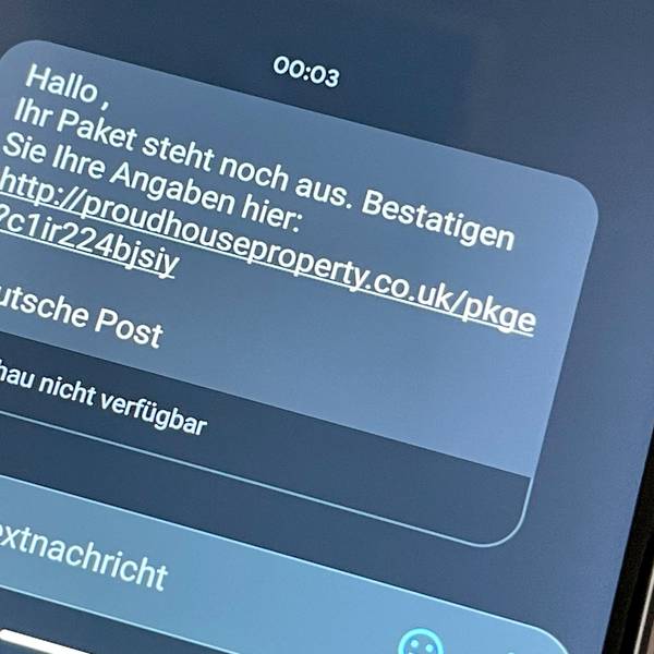Spam-SMS mit Link über ein angebliches Paket der Deutschen Post.