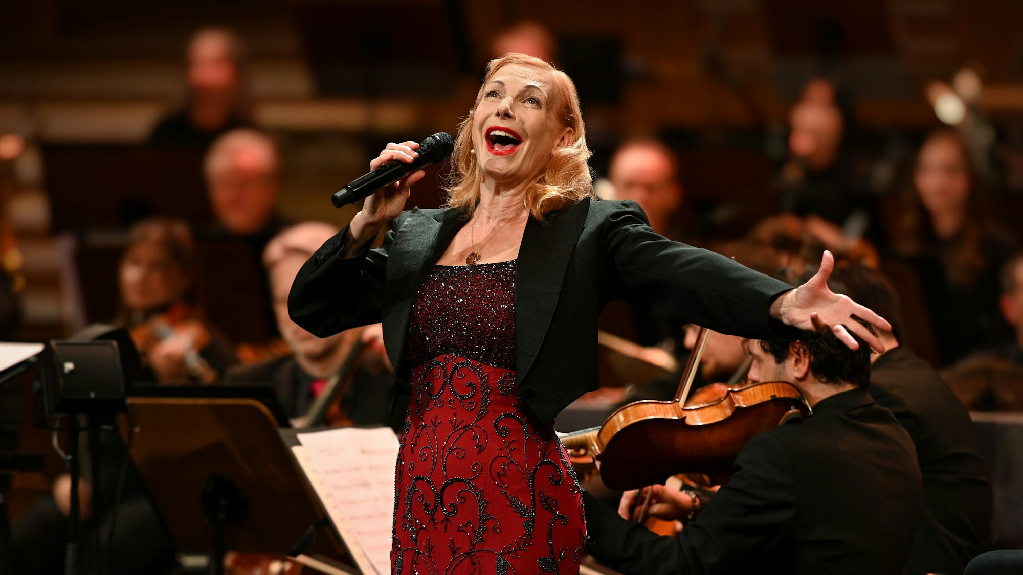 03.05.2024 Köln Funkhaus Wallrafplatz
Ute Lemper
Berliner Lichter