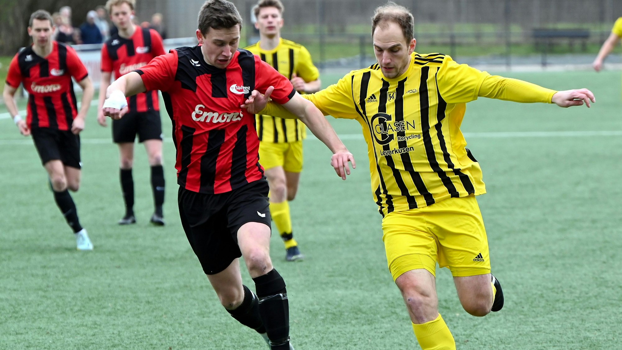 12.03.2023, Fussball-DJK Südwest Köln-Schlebusch ii
links: Hendrik Graf (Südwest Köln)
Foto: Uli Herhaus