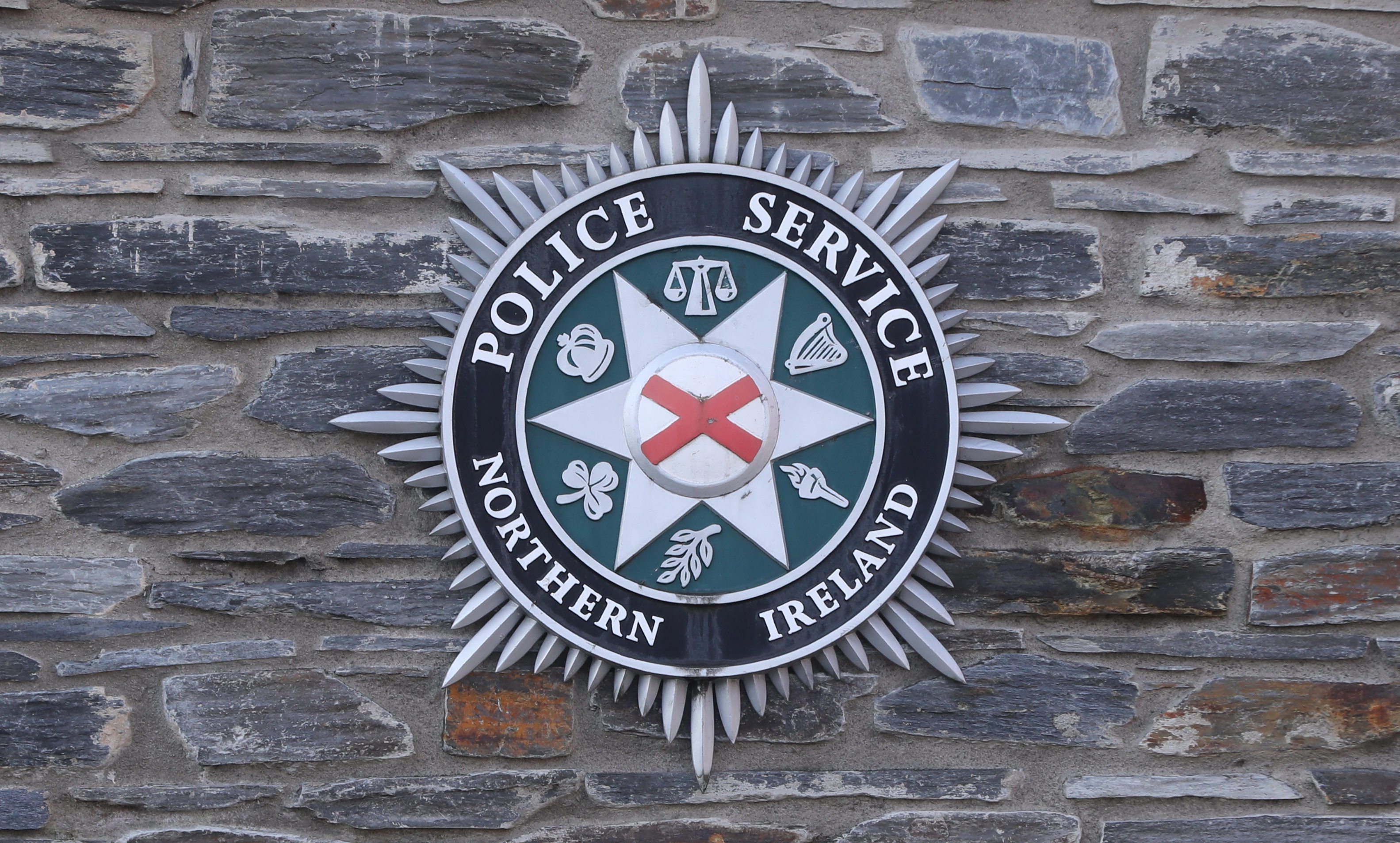 Das Logo des Police Service of Northern Ireland (PSNI).