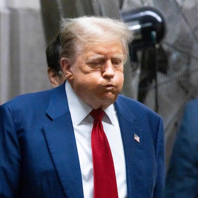 Donald Trump geht nach einer Pause zurück ins Gericht in Manhattan (Archivbild vom 30. April).