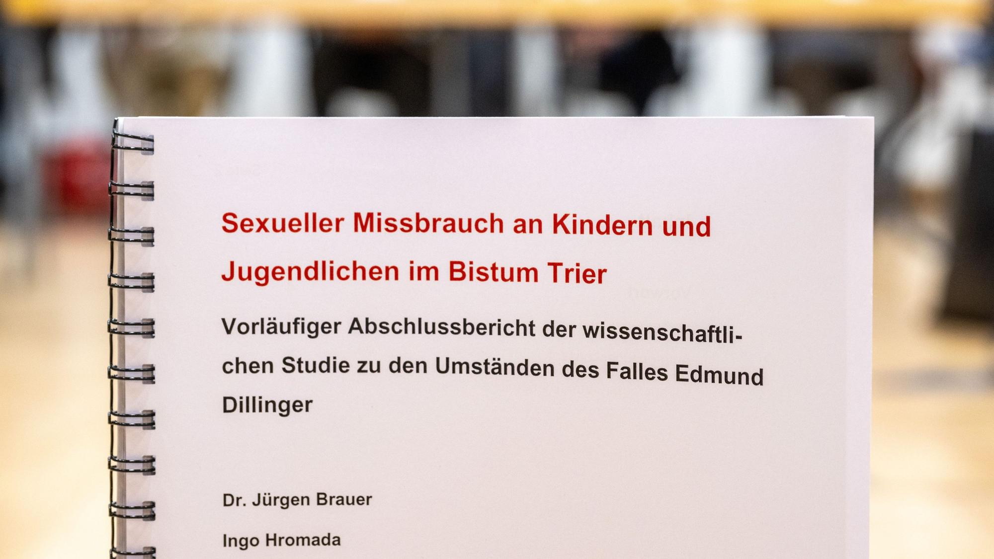 Der Ende 2022 verstorbene Priester Edmund Dillinger aus dem Saarland soll 19 Opfer zwischen 1961 und 2018 sexuell missbraucht haben.