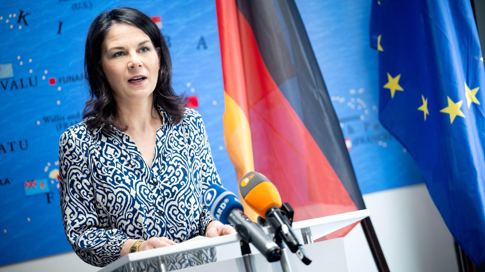 Außenministerin Annalena Baerbock (Grüne) bei einer Pressekonferenz in der Deutschen Botschaft auf Fidschi.