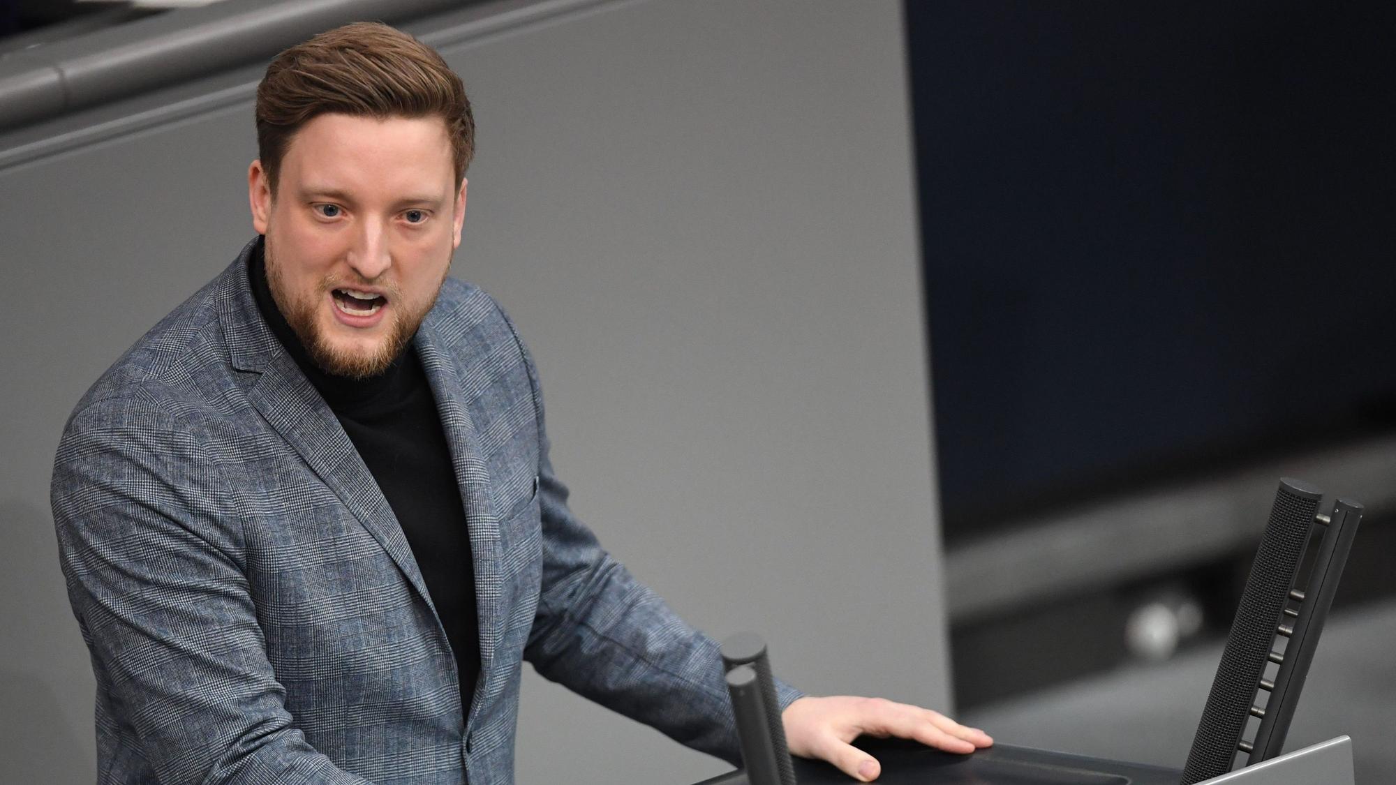 Berlin: Jens Teutrine (FDP), spricht in der Debatte des Bundestags zu der Einführung einer Bezahlkarte für Asylsuchende. (Archivbild)