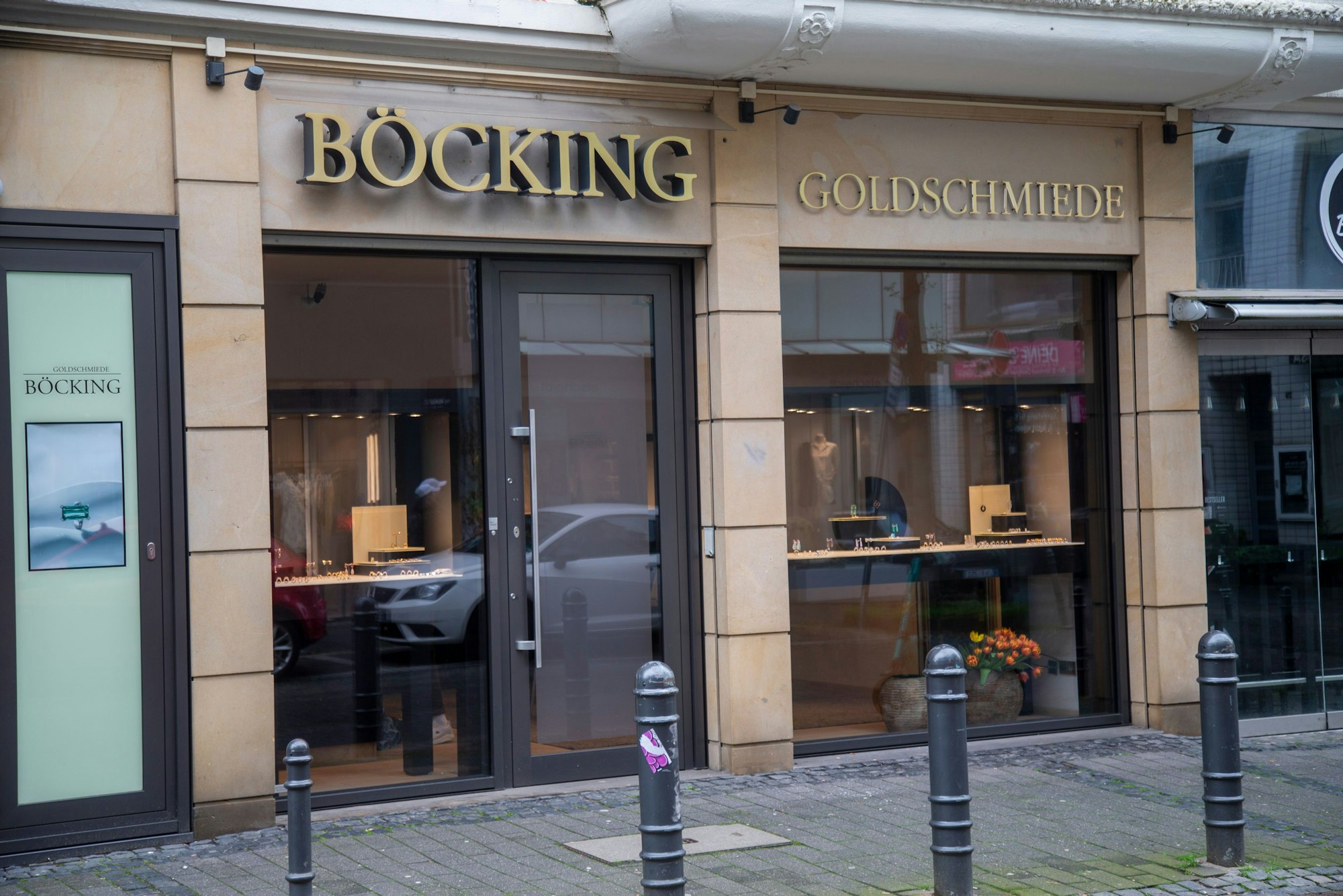 Ein Goldschmiedeladen in der Kölner Mittelstraße