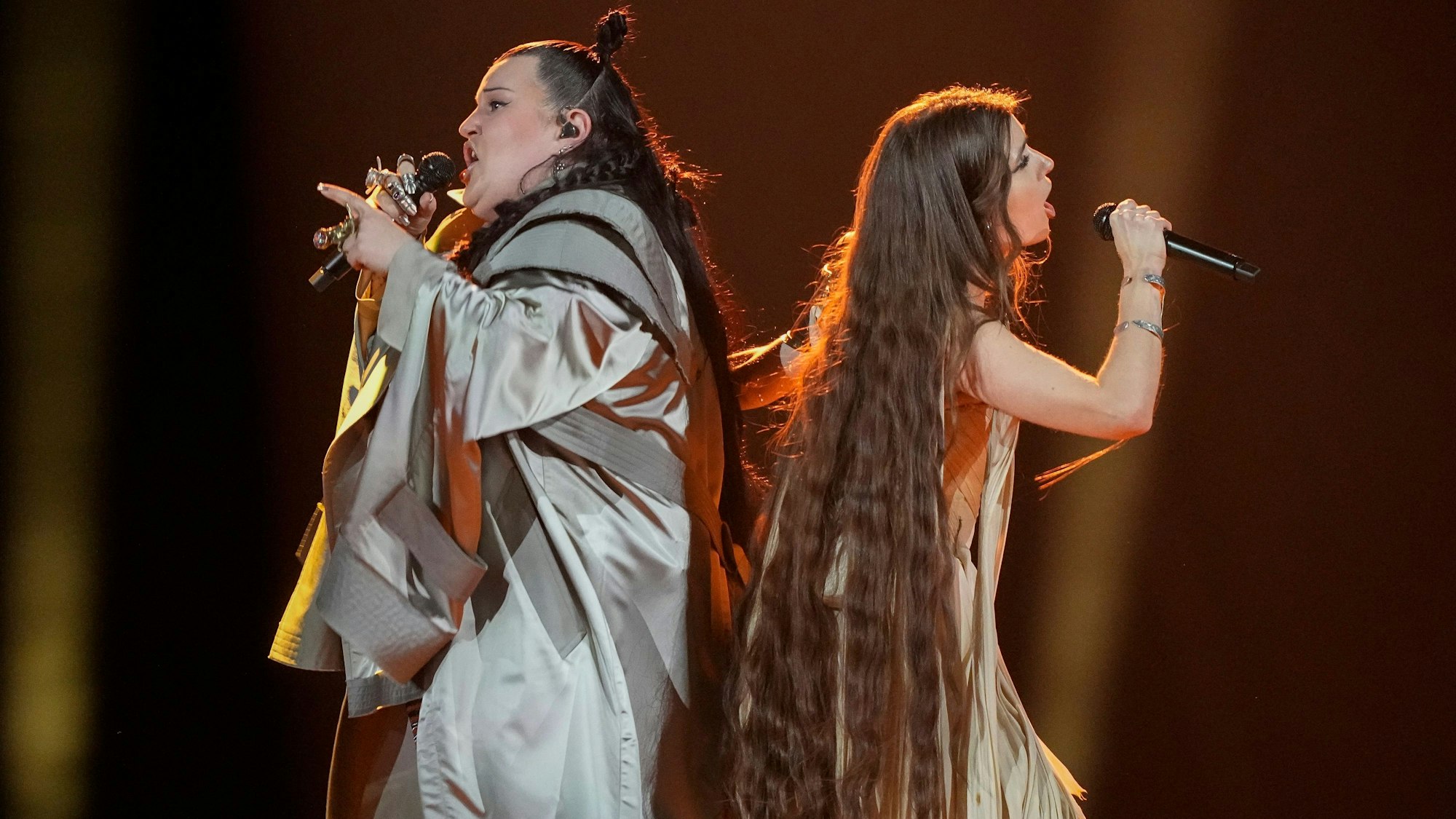 Alyona Alyona und Jerry Heil aus der Ukraine