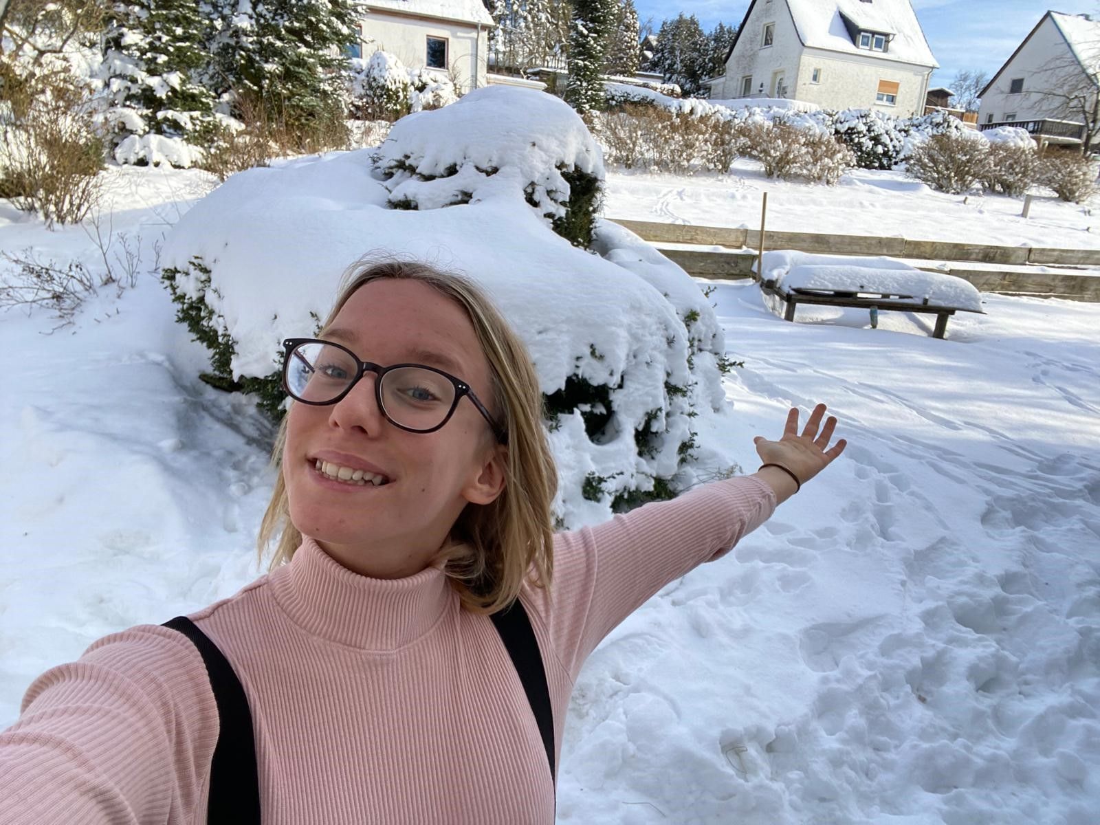 Das Bild zeigt Lara (16) aus Hürth-Efferen