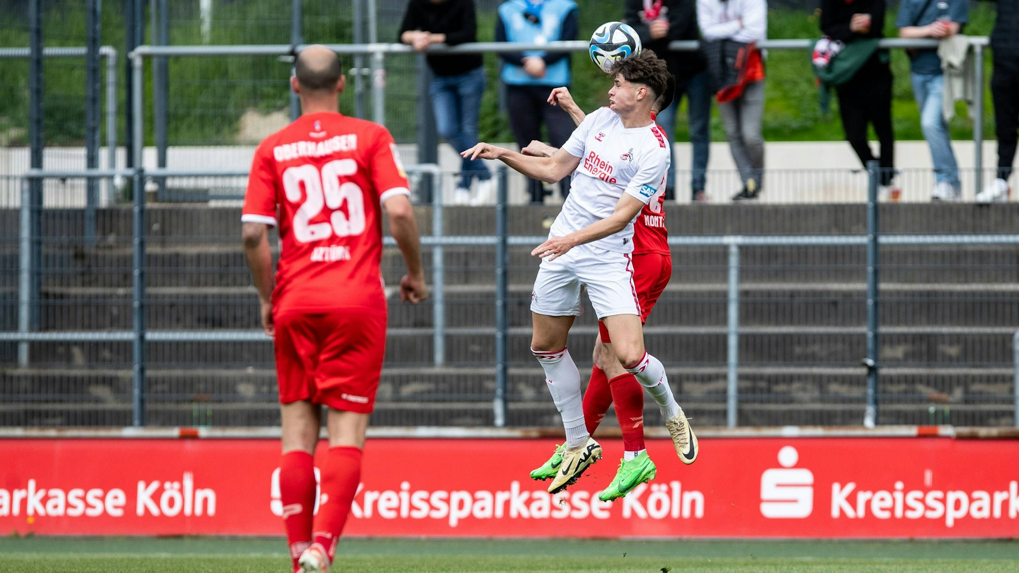 Regionalliga West 2023/2024: 1.FC Koeln U21, U 21 - SC Rot-Weiß Oberhausen, 04.05.2024 Jaka Cuber Potocnik 1.FC Koeln U21, 9 Regionalliga West 2023/2024: 1.FC Koeln U21 - SC Rot-Weiß Oberhausen Franz-Kremer-Stadion, Köln 04.05.2024 *** Regionalliga West 2023 2024 1 FC Koeln U21 SC Rot Weiß Oberhausen, 04 05 2024 Jaka Cuber Potocnik 1 FC Koeln U21, 9 Regionalliga West 2023 2024 1 FC Koeln U21 SC Rot Weiß Oberhausen Franz Kremer Stadion, Cologne 04 05 2024 Copyright: xBEAUTIFULxSPORTS/Buriakovx