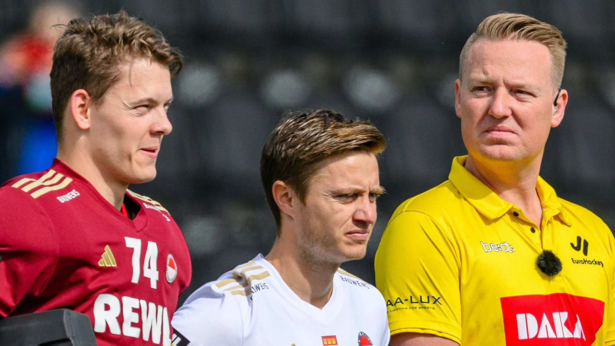 AMSTELVEEN, 29-03-2024, Wagener Stadion, Euro Hockey League FINAL8 Men 2023-24. Jean Danneberg, Mats Grambusch and Coen van Bunge during the line-up before the game Royal Leopold Club - Rot-Weiss Koln. Royal Leopold Club - Rot-Weiss Koln PUBLICATIONxNOTxINxNED x24836345x Copyright: