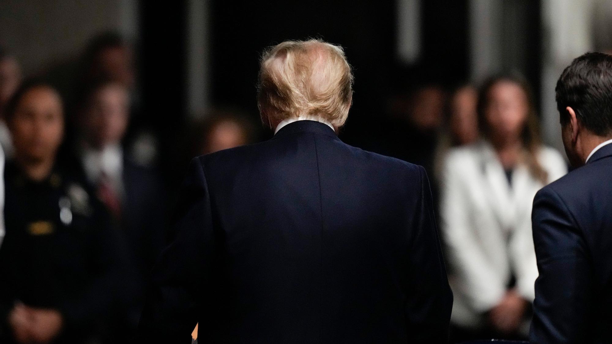 Mit dem Rücken zur Wand? Donald Trump wurde durch die Aussage von Cohen schwer belastet, doch der Kronzeuge muss noch ins Kreuzverhör.