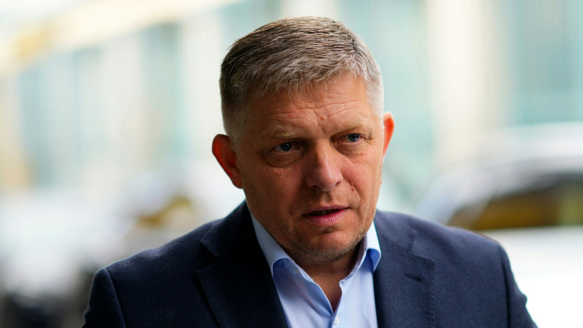 Der slowakische Regierungschef Robert Fico wurde angeschossen. Der Premierminister wird derzeit in einem Krankenhaus in Bratislava operiert.