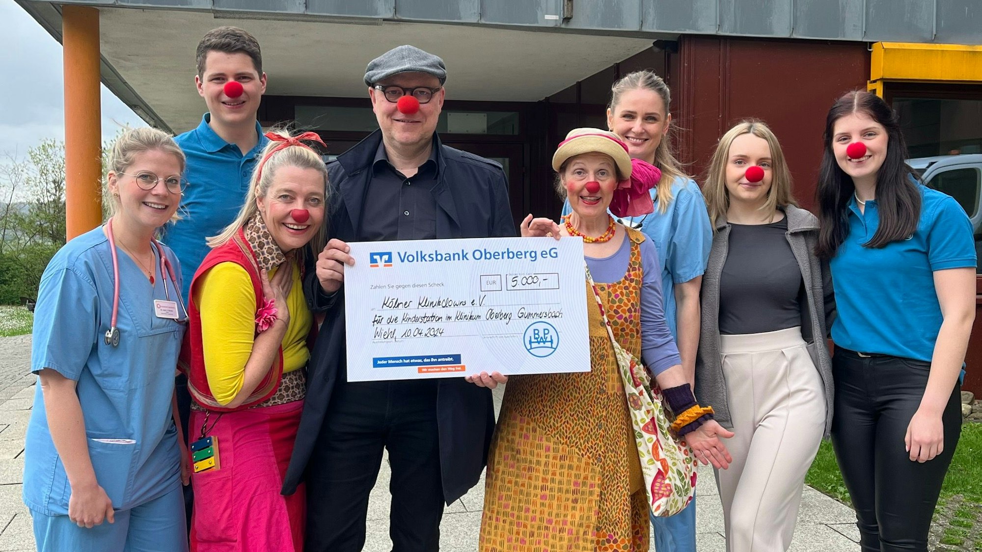 BPW- Azubis spenden 25.000 Euro an oberbergische Organisationen.