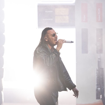 Berlin: Der deutsche Rapper und Sänger Apache 207 tritt in der Waldbühne auf.