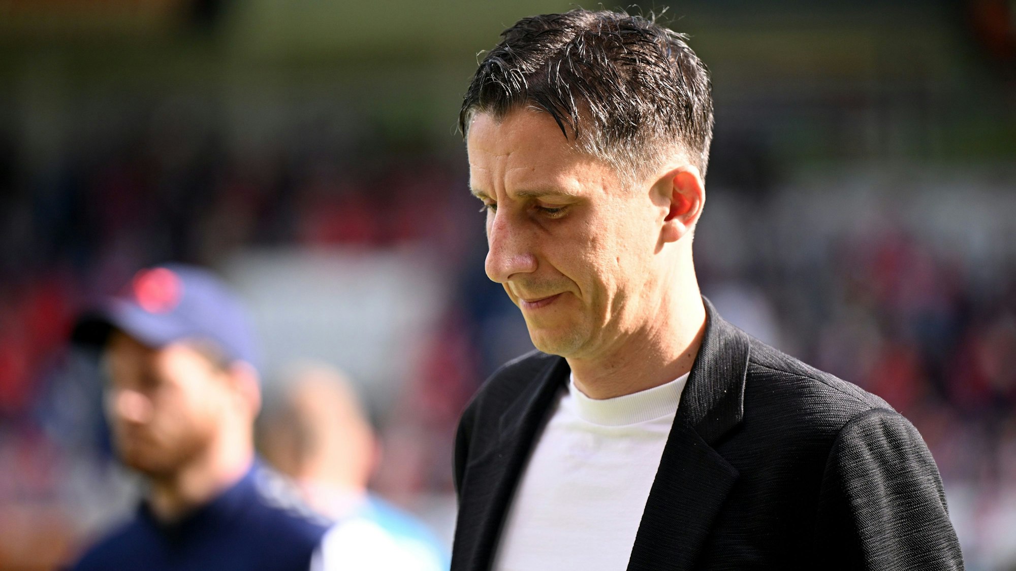 Kölns Sportdirektor Christian Keller nach der 1:4-Niederlage in Heidenheim und dem feststehenden Abstieg.
