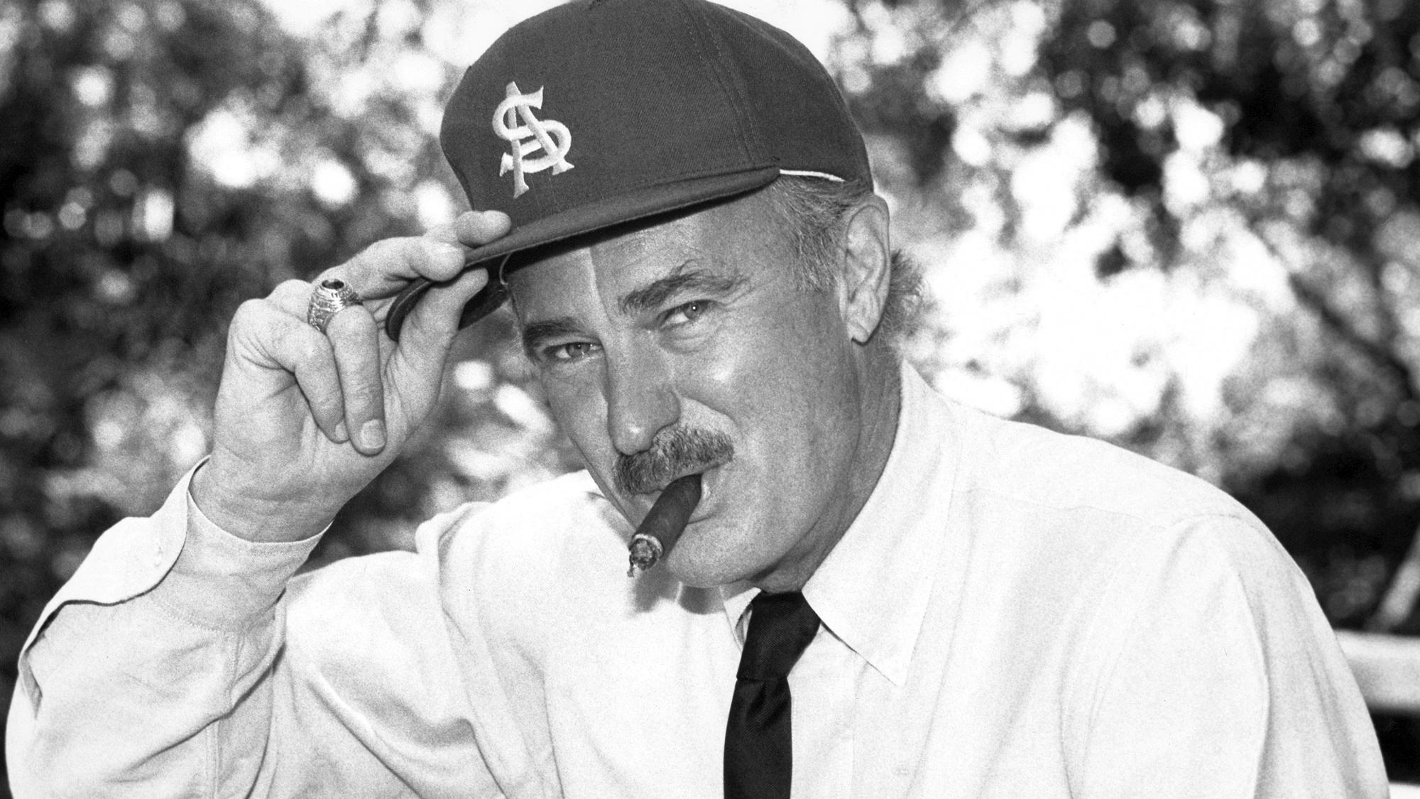 ARCHIV - 14.11.1988, USA, Los Angeles: Der Schauspieler Dabney Coleman.