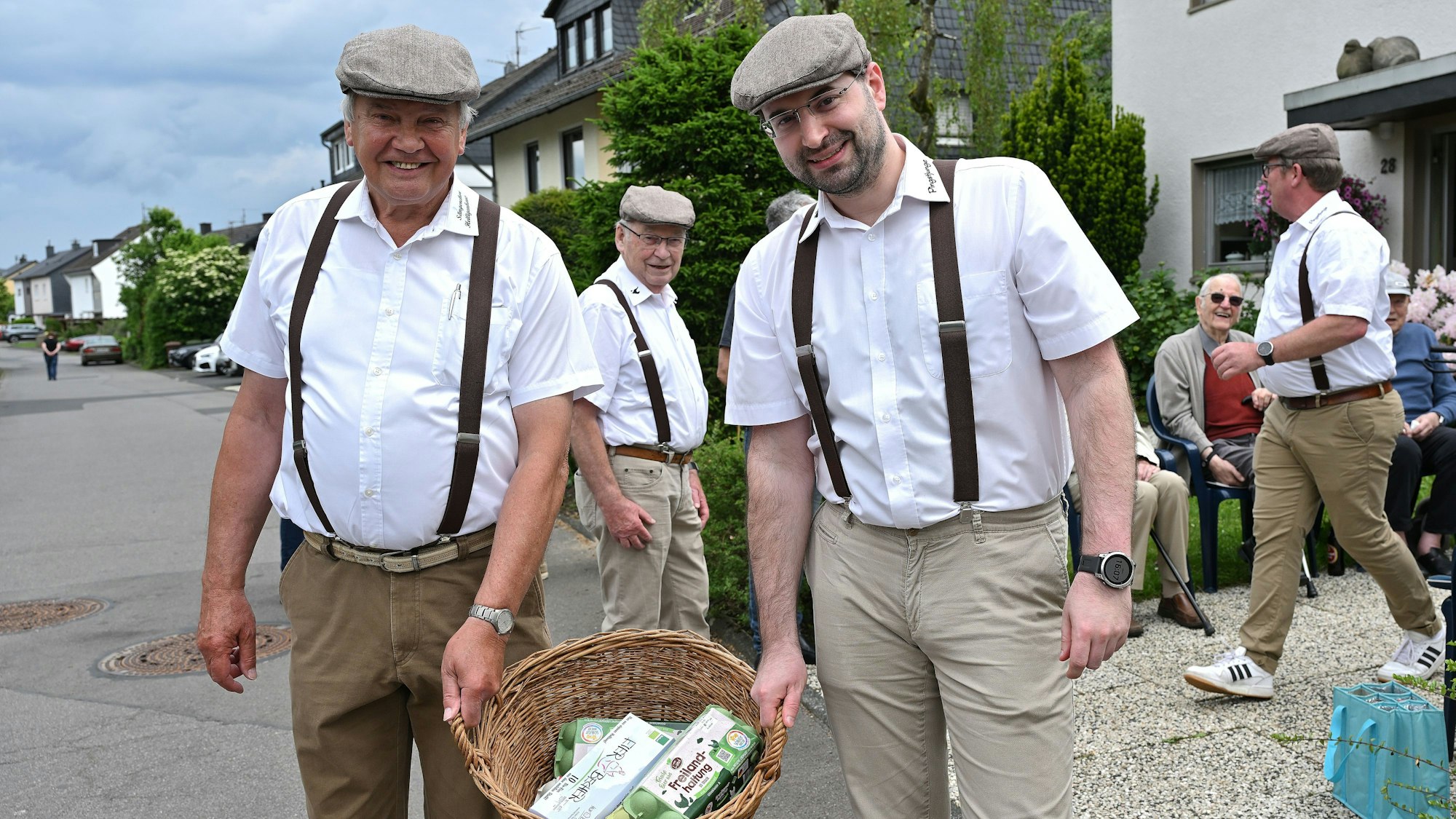 Pingseiersingen in Heiligenhausen macht den Sängern und Eierspendern jedes Jahr viel Freude.
