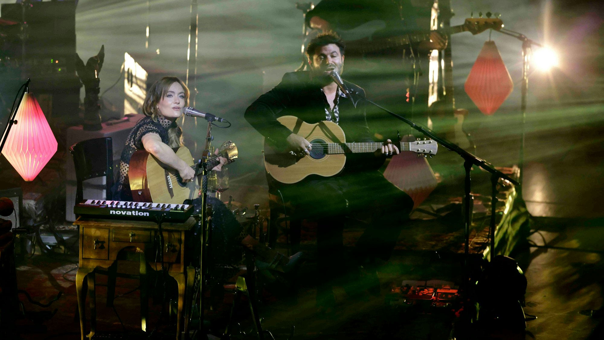 Wohnzimmer-Atmosphäre: Julia und Angus Stone in der Philharmonie.