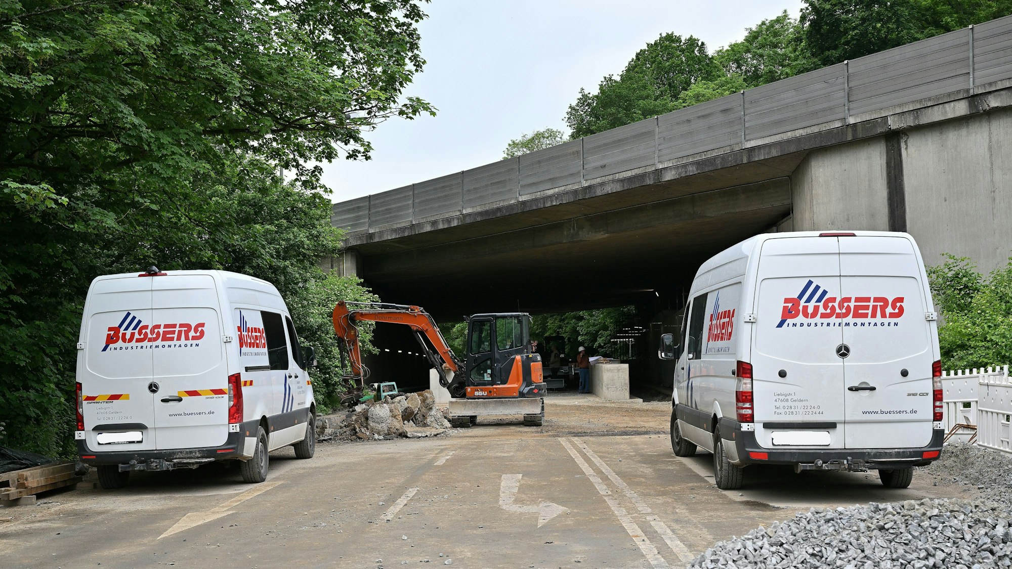 Baustelle an der Brücke der A4 in Overath-Untereschbach.