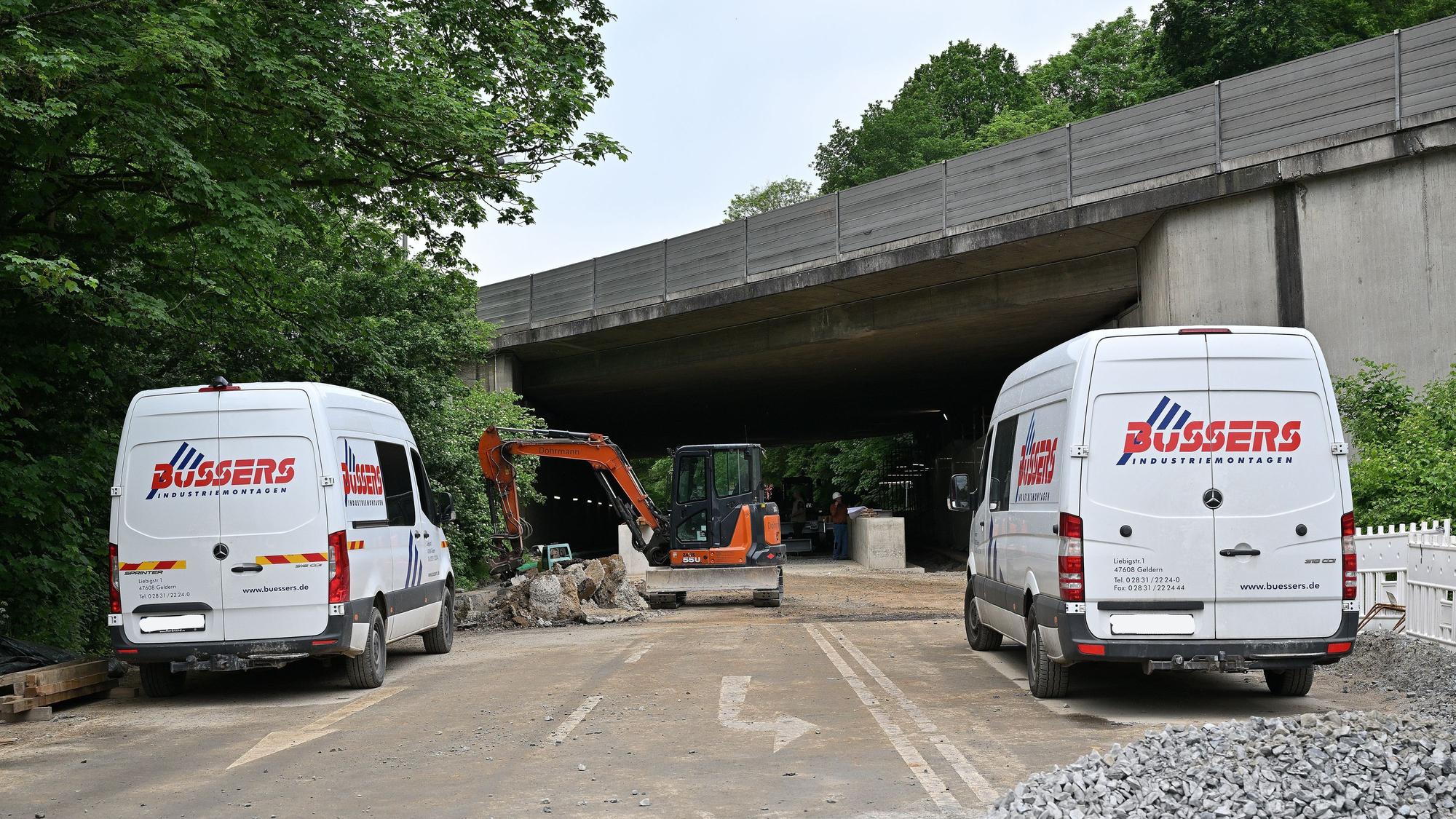 Untereschbach. Baustelle an der Brücke der A4
