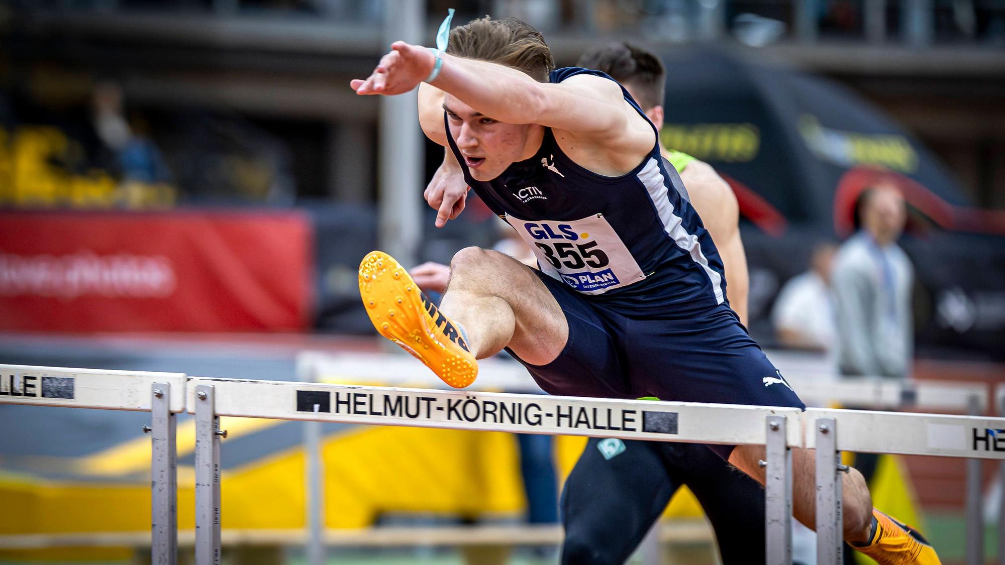 Deutsche Jugend-Hallenmeisterschaften U20 Dortmund, 24.02.2024 Timon Dethloff Cologne Athletics Deutsche Jugend-Hallenmeisterschaften U20 am 24.02.2024 in der Helmut-Körnig-Halle, Dortmund Nordrhein-Westfalen *** German Youth Indoor Championships U20 Dortmund, 24 02 2024 Timon Dethloff Cologne Athletics German Youth Indoor Championships U20 on 24 02 2024 in the Helmut Körnig Hall, Dortmund North Rhine-Westphalia Copyright: xBEAUTIFULxSPORTS/B.Hoffmannx