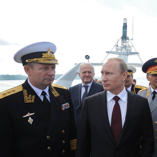 Wladimir Putin auf hoher See (Archivbild). Russland will offenbar die Grenzen in der Ostsee „anpassen“.