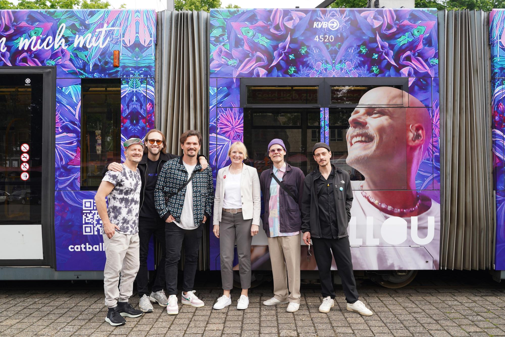 KVB gestaltet Stadtbahnfür die Kölner Band Cat Ballou