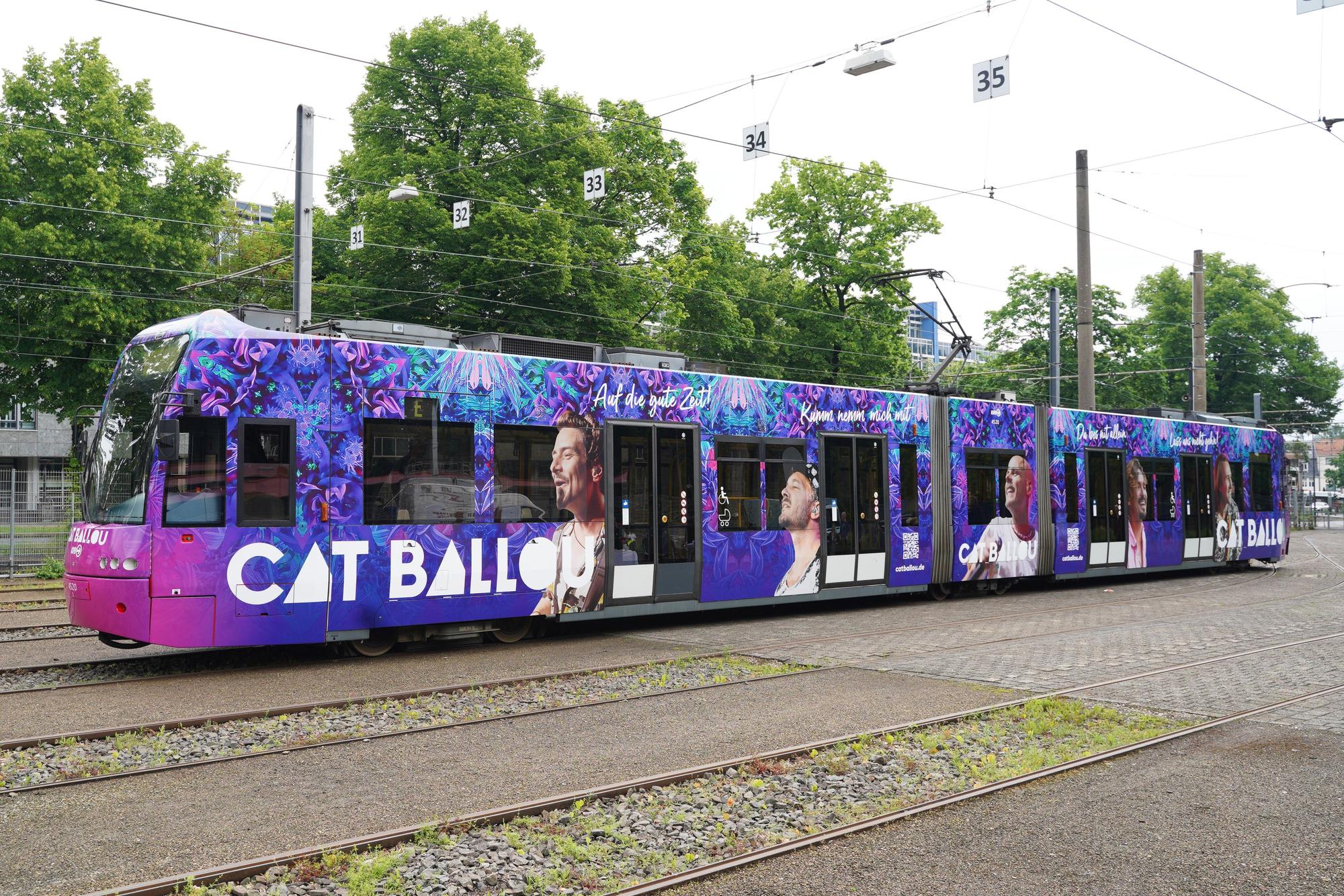KVB gestaltet Stadtbahnfür die Kölner Band Cat Ballou